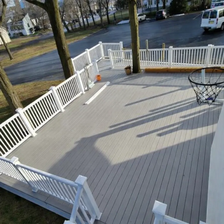 Backyard entertainment deck